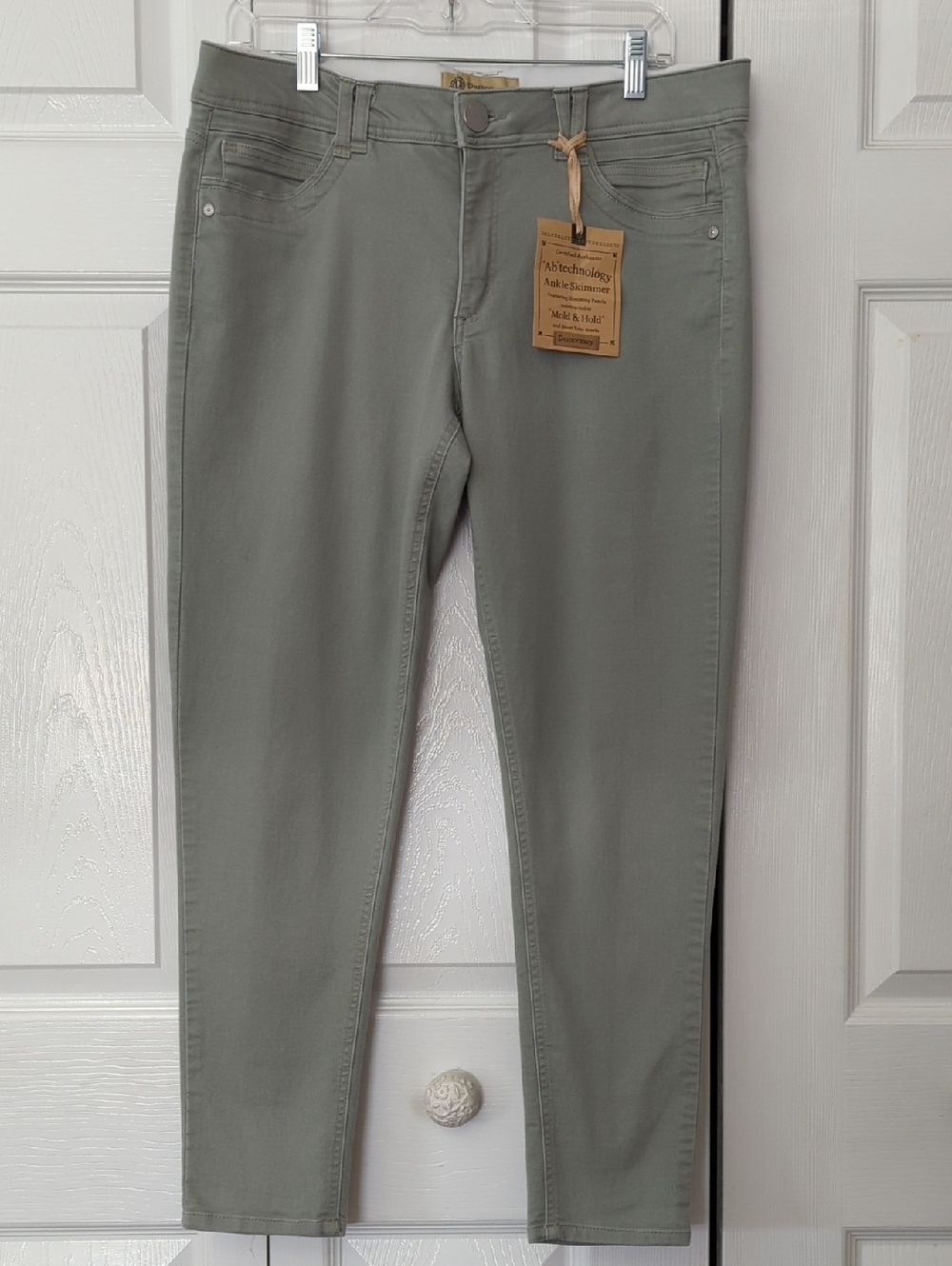 NWT! ~DEMOCRACY~ AB TECHNOLOGY LIGHT GREEN ANKLE SKIMMER JEANS-12